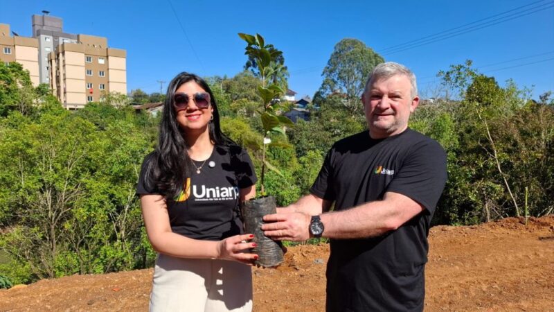 Fundação Uniarp comemora 55 anos com criação de corredor verde em Caçador