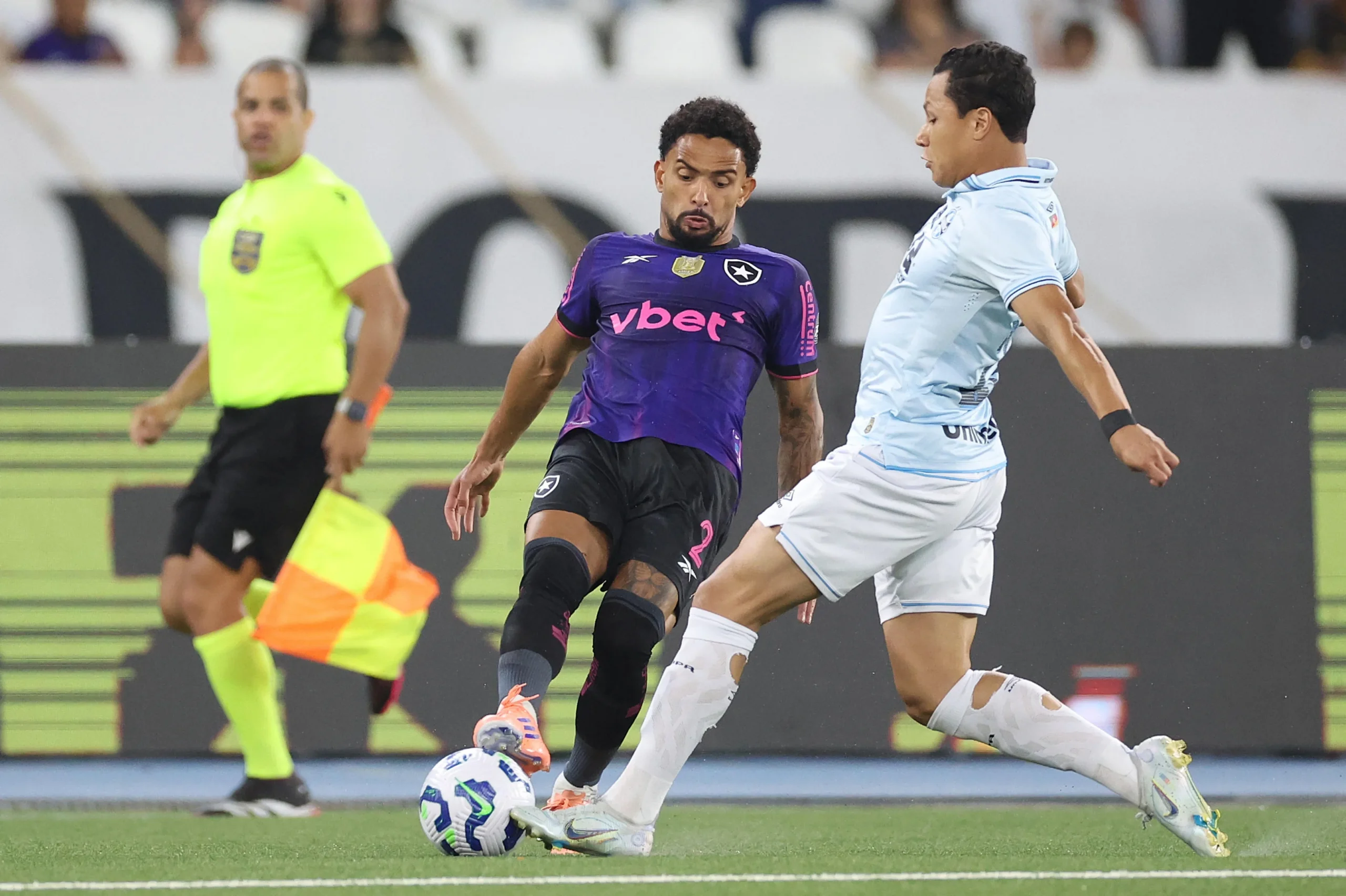 Grêmio x Botafogo no Estádio Nilton Santos, no Rio de Janeiro, em duelo equilibrado