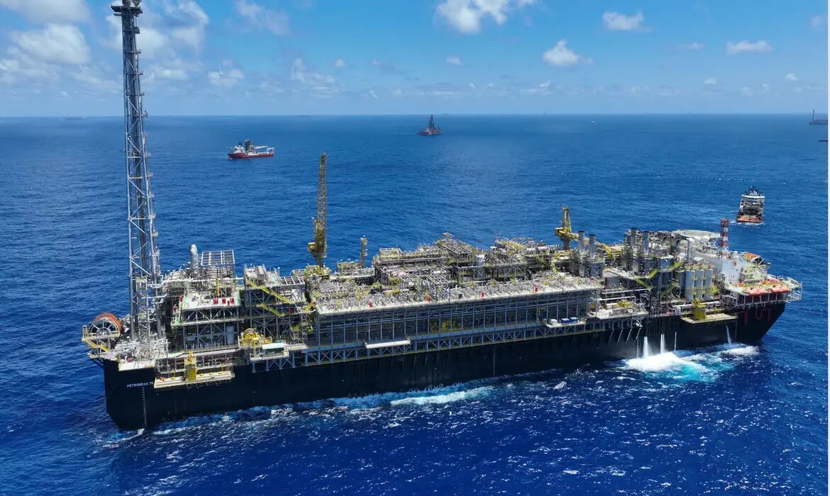 Bolsas de Nova York recuam com petróleo em alta e temor inflacionário