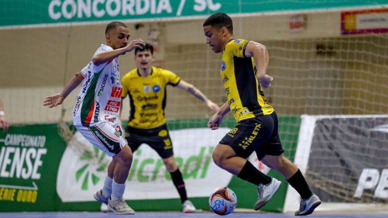 Tubarão bate o Concórdia de virada pela Série Ouro do Catarinense