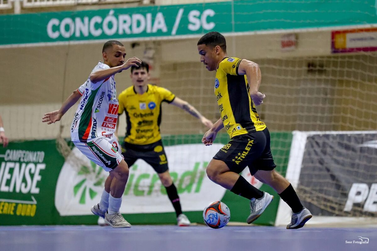 Tubarão bate o Concórdia de virada pela Série Ouro do Catarinense