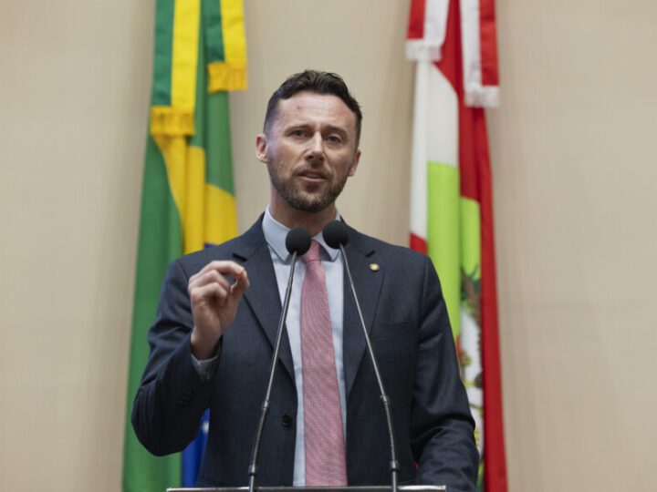 Deputados criticam boicote a comerciantes por divergência política