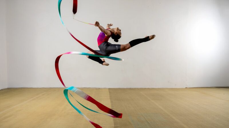 Luana Franceschi disputa Campeonato Estadual de Ginástica Rítmica em Tubarão
