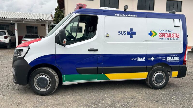 Saúde pública acima das trincheiras: Santa Terezinha recebe nova ambulância e quebra barreiras partidárias