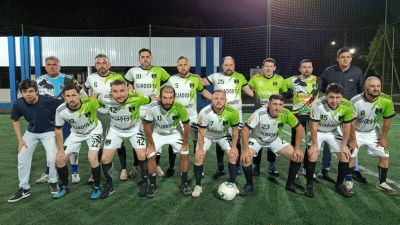 Com 29 gols em três jogos, a bola começou a rolar pelo Campeonato Veteranos 40+ de Society 2026  