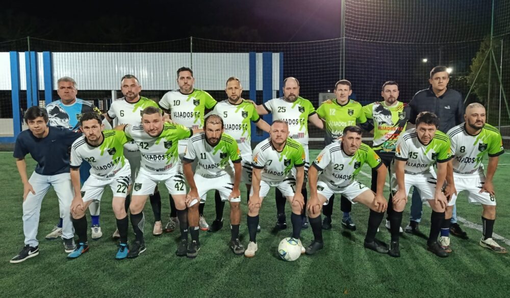 Com 29 gols em três jogos, a bola começou a rolar pelo Campeonato Veteranos 40+ de Society 2026  