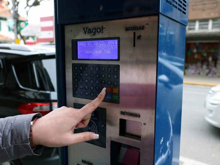 Estacionamento rotativo terá contrato emergencial durante período de transição