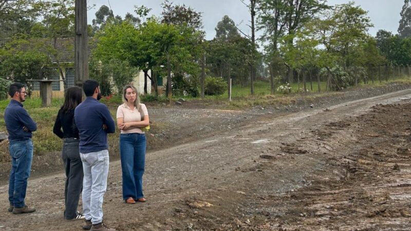 Infraestrutura: Santa Terezinha avança nas obras de pavimentação em concreto no sentido Rio da Anta