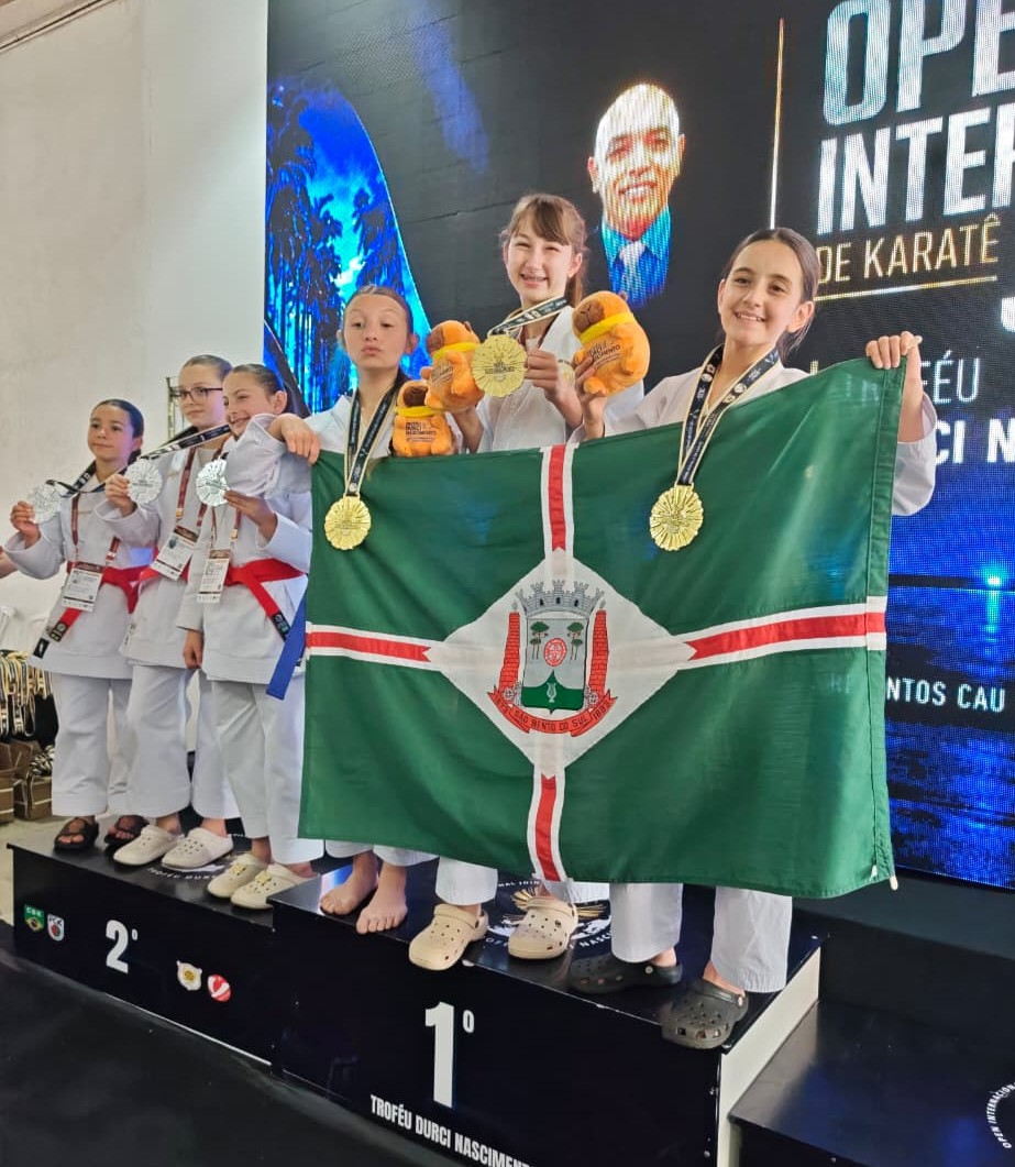 Karatê de São Bento do Sul conquista 18 medalhas no Open Internacional de Joinville