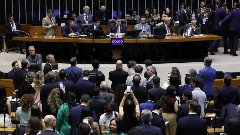 Alcolumbre marca votação da PEC pelo fim da 6×1 para quarta-feira