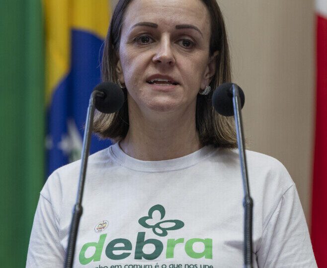 Alesc discute assistência à epidermólise bolhosa em SC