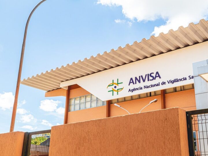 Anvisa proíbe comercialização de produtos de limpeza irregulares