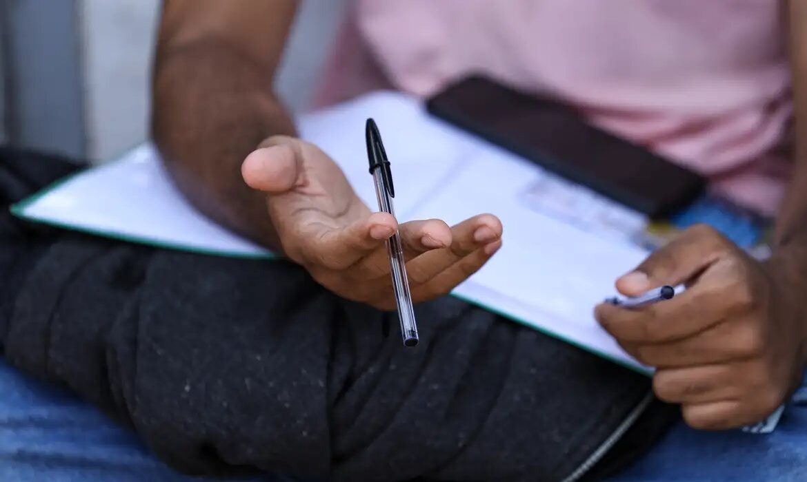 App MEC Enem terá novos simulados para reta final de estudos