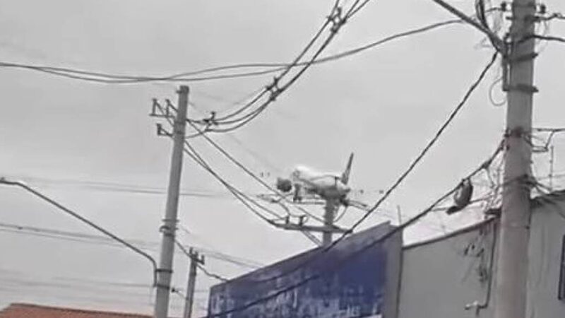 Azul apura decolagem no limite da pista em Congonhas
