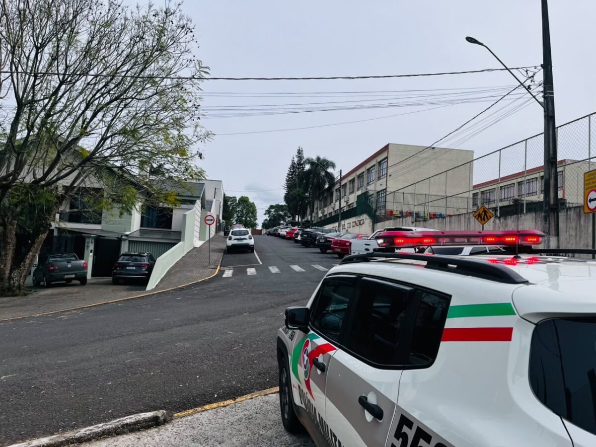 Boca de urna e vídeo do próprio voto marcam as eleições em SC