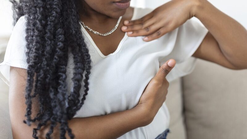 Câncer de mama mata 3,8 vezes mais mulheres negras, diz Inca