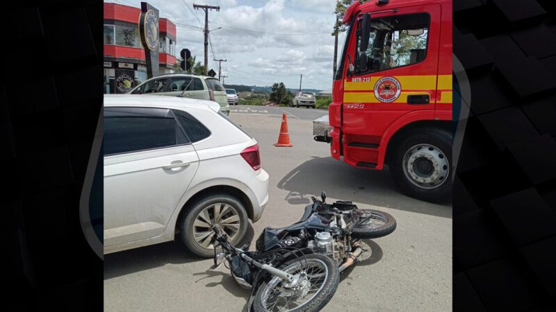 Colisão frontal entre carro e moto mobiliza bombeiros em Mafra