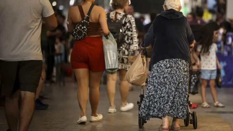 Economistas apontam inviabilidade de corte drástico sem atingir área social
