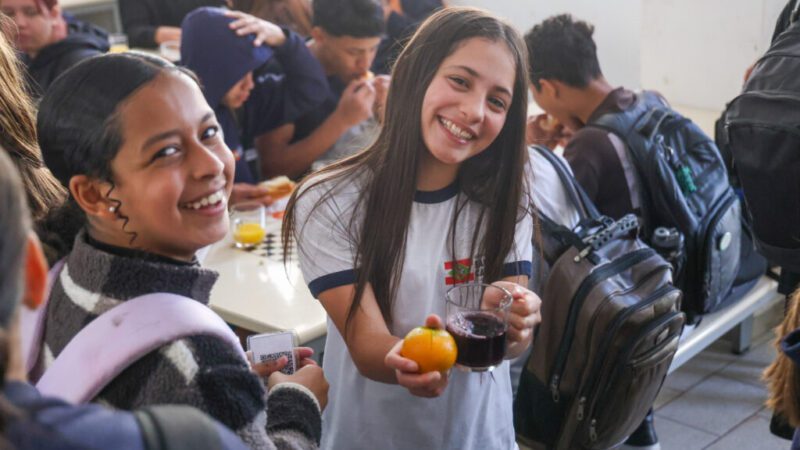 SC prevê investir R$ 450 milhões em merenda escolar em 2026