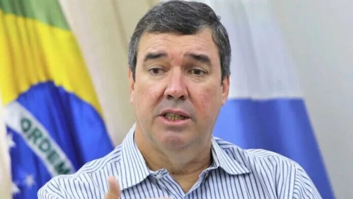 Eduardo Riedel é reeleito governador de mato grosso do sul no primeiro turno