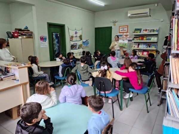 Escola municipal de Florianópolis reestrutura rotina para melhorar ensino
