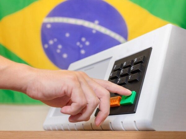 Fiesc cobra responsabilidade fiscal e aponta riscos para a economia