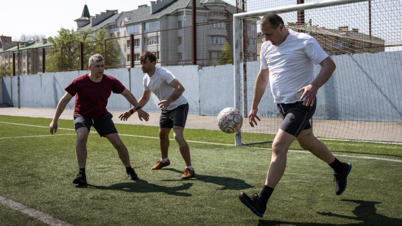 Futebol recreativo melhora saúde de diabéticos, aponta estudo