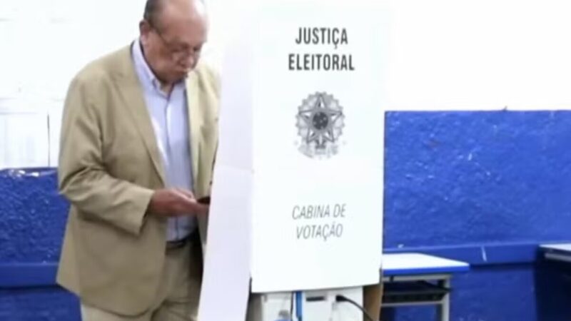 Gilmar Mendes viaja ao Mato Grosso para votar nas eleições