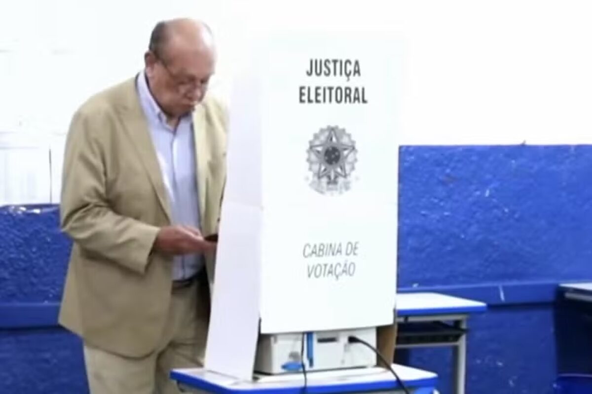 Gilmar Mendes viaja ao Mato Grosso para votar nas eleições