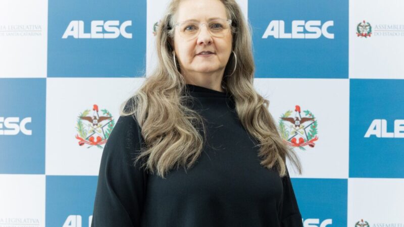 Inteligência artificial generativa transforma a dinâmica das salas de aula
