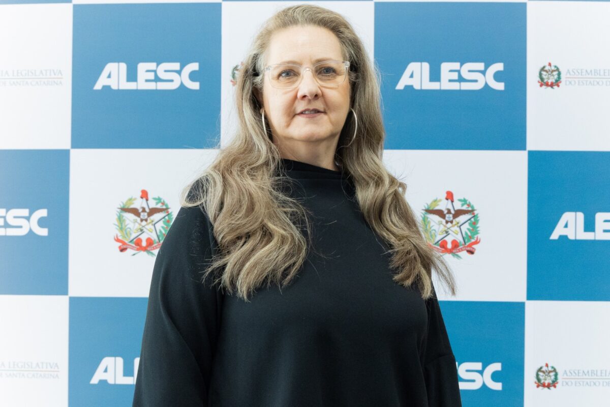 Inteligência artificial generativa transforma a dinâmica das salas de aula