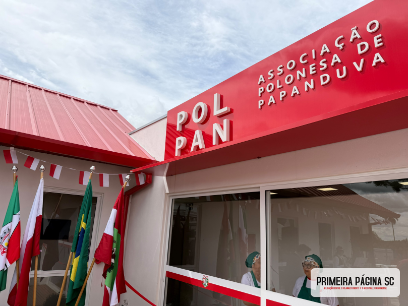 Papanduva inaugura Centro Polonês de Educação e Cultura para preservar tradições e fortalecer a identidade cultural.