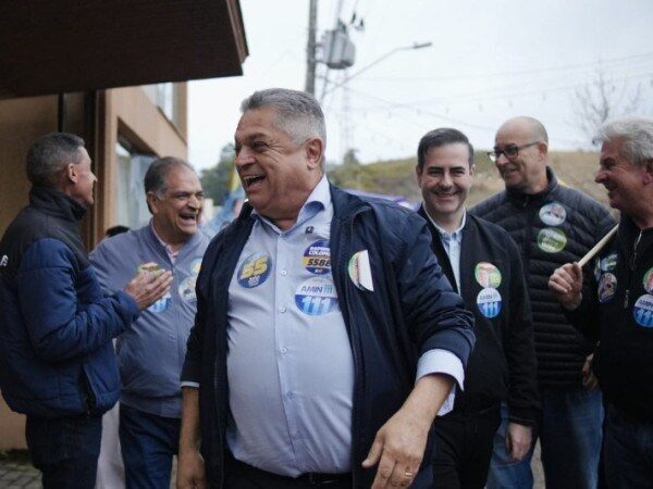 João Rodrigues fecha primeiro turno em Chapecó de olho na disputa ao governo catarinense