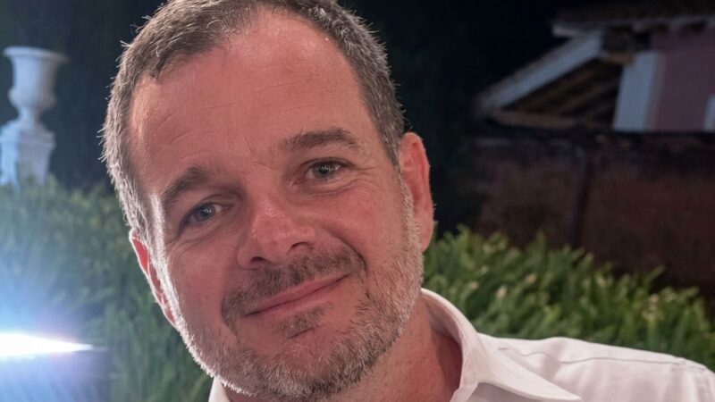 Juiz de São Paulo é achado morto em carro carbonizado no interior