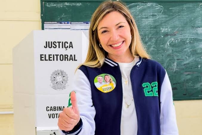 Juliana Maciel conquista vaga na assembleia e marca história no estado