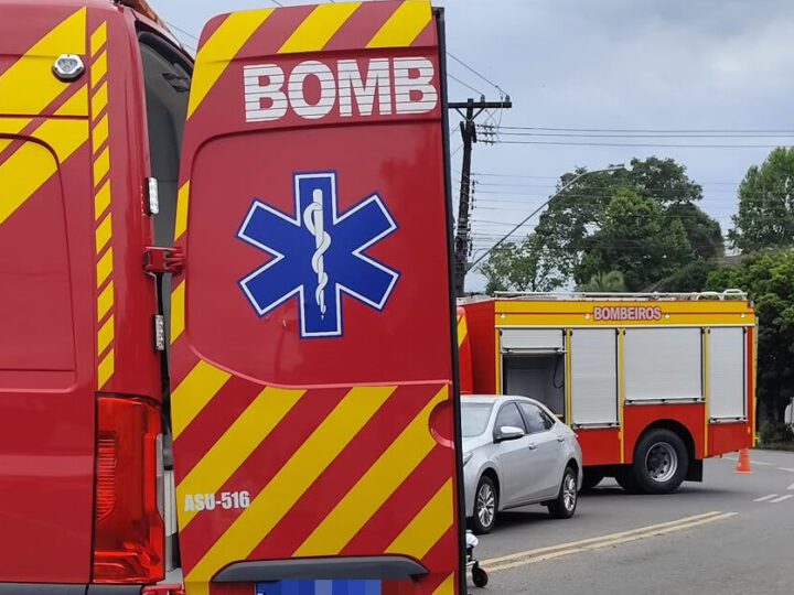 Acidente entre carro e moto deixa mulher ferida em Porto União