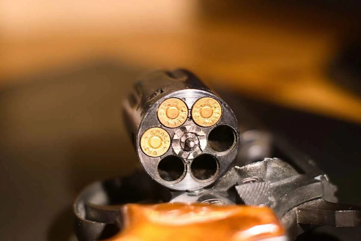 Ministério Público denuncia homem que tentou matar policial com arma raspada em Santa Catarina