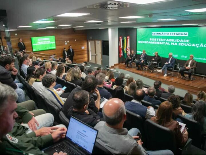 Educação e clima pautam debate sobre futuro do ensino em SC