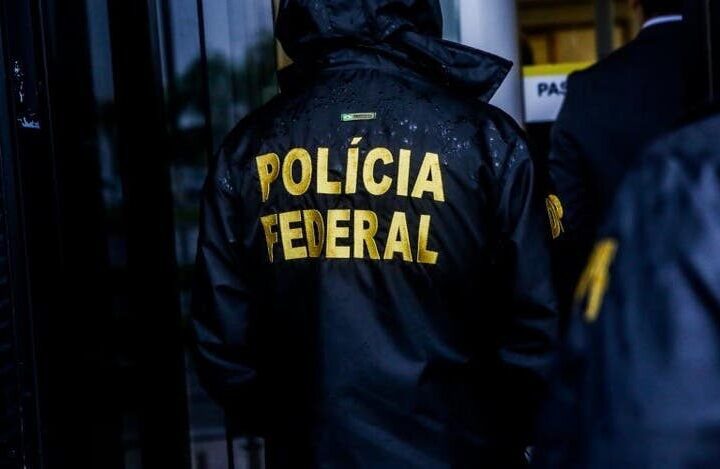 Polícia Federal prende dupla em operação contra venda ilegal de cigarros eletrônicos em Chapecó