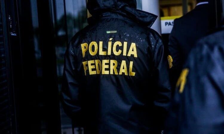 Polícia Federal prende dupla em operação contra venda ilegal de cigarros eletrônicos em Chapecó