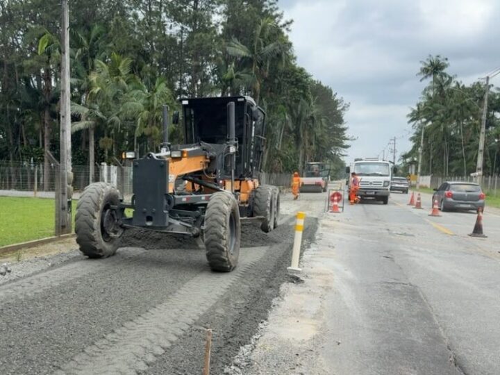 Serra Dona Francisca tem reta final em obras na SC-418