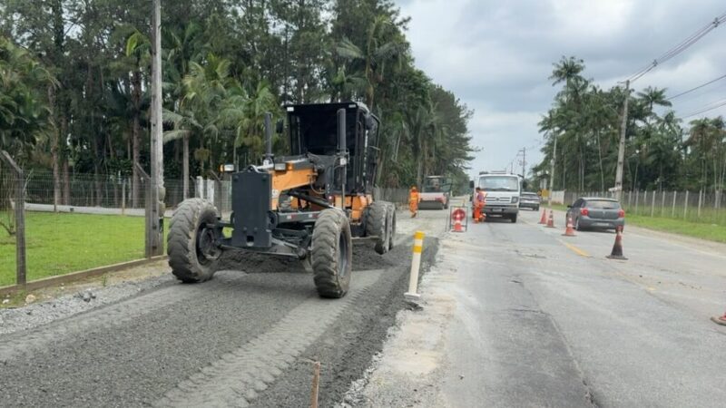 Serra Dona Francisca tem reta final em obras na SC-418