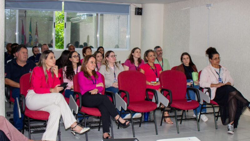Imetro-SC realiza palestra de Outubro Rosa com atleta recordista