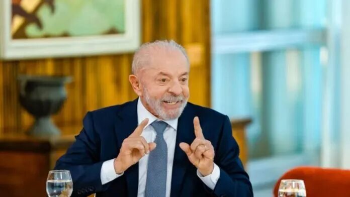 Pacote de Lula traz Pix MEI, Pé-de-Meia e perdão de dívidas