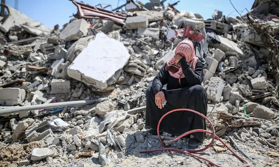 Guerra em Gaza completa três anos sob impasse no plano de paz e bombas diárias