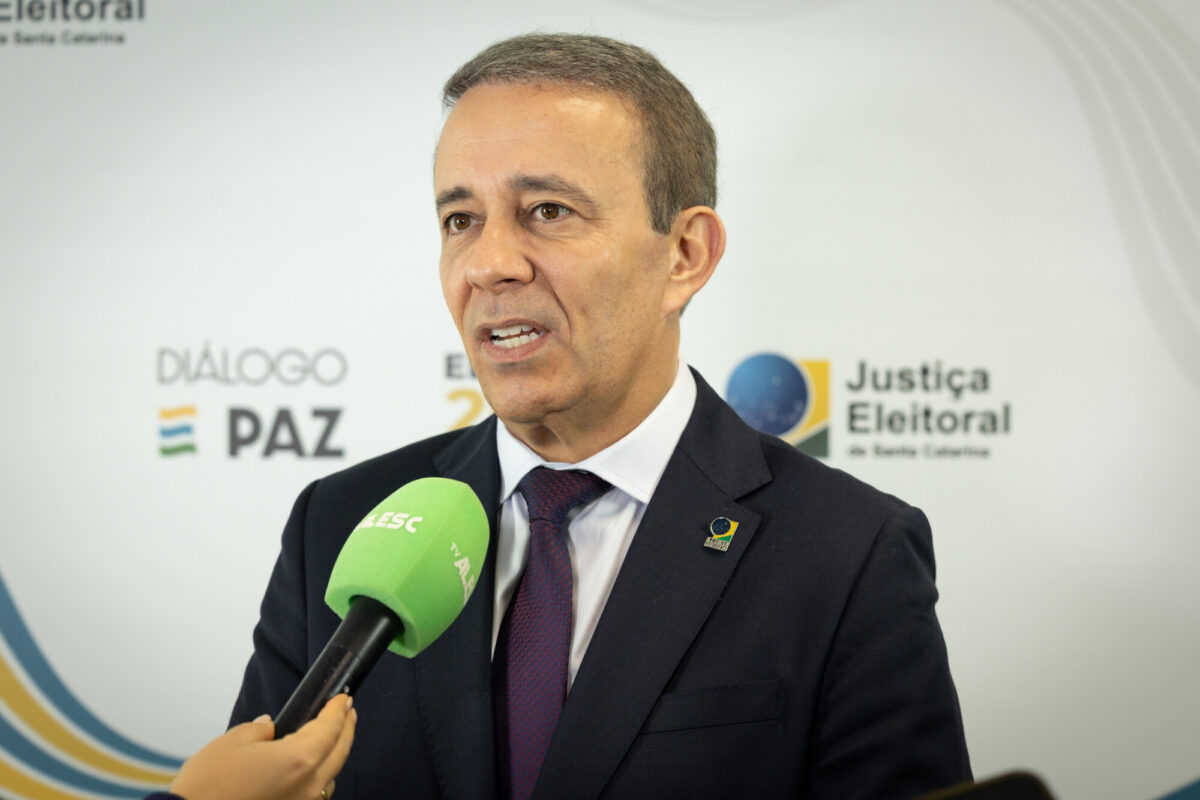 Presidente do tre-sc pede voto rápido e pacífico nas eleições