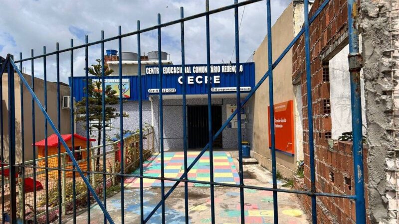 Proposta de voucher para creches de Flávio Bolsonaro resgata ideia do pai
