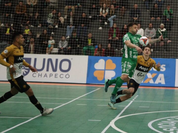 Criciúma e Chapecoense buscam avançar no Campeonato Brasileiro de Futsal
