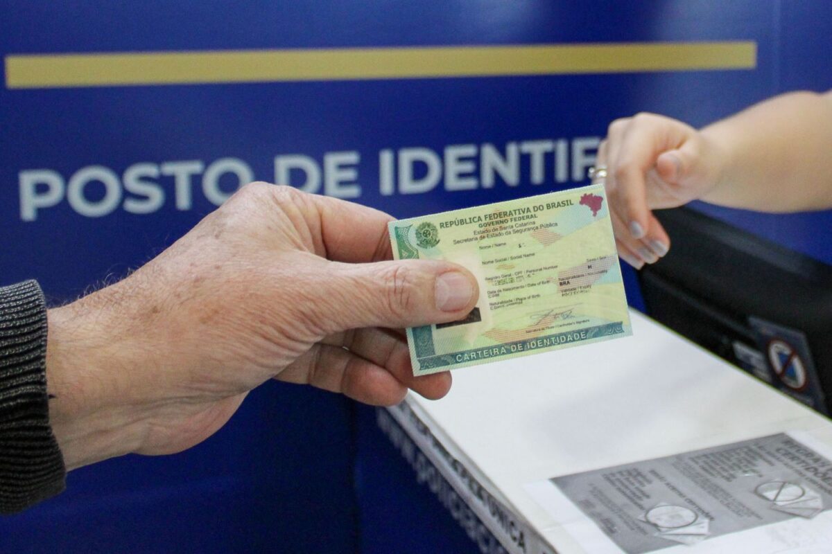 Santa Catarina bate recorde e emite 3 milhões de novas identidades