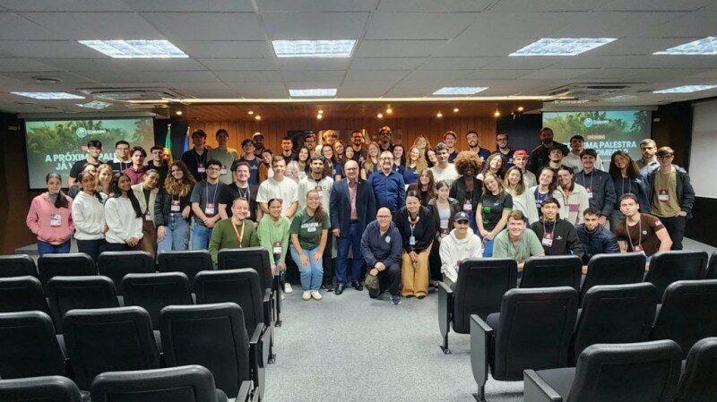 Semana acadêmica da UFSC debate inteligência artificial e o futuro da agronomia